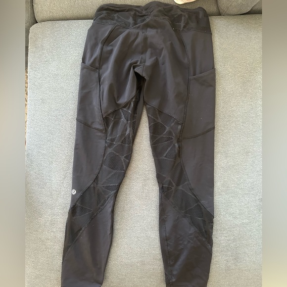 Lace Lululemon leggings - Picture 3 of 4
